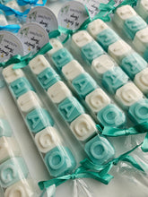 Cargar imagen en el visor de la galería, Jabones Personalizados Caramelo