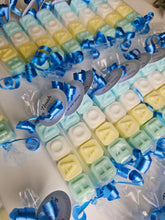 Cargar imagen en el visor de la galería, Jabones Personalizados Caramelo