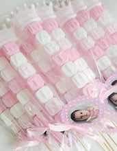 Cargar imagen en el visor de la galería, Jabones Personalizados Brocheta+ Figura