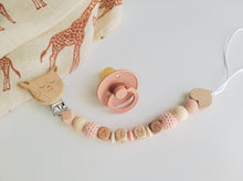 Cargar imagen en el visor de la galería, Chupeteros Personalizados Letras de madera