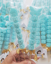 Cargar imagen en el visor de la galería, Jabones Personalizados Brocheta+ Figura