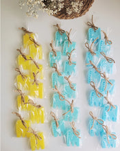 Cargar imagen en el visor de la galería, Jabones Letras XL