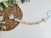 Cargar imagen en el visor de la galería, Chupeteros Personalizados Letras de madera