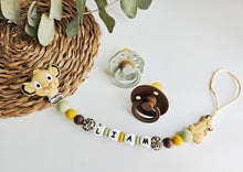 Cargar imagen en el visor de la galería, Chupetero Personalizado ( Modelo Simba )