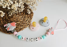 Cargar imagen en el visor de la galería, Chupetero Personalizado ( Modelo Dumbo )