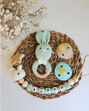 Cargar imagen en el visor de la galería, Chupeteros primera etapa conejo/elefante crochet