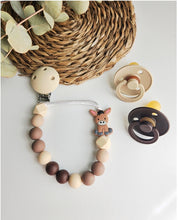 Cargar imagen en el visor de la galería, Chupeteros Personalizados