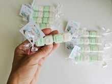 Cargar imagen en el visor de la galería, Jabones Personalizados Caramelo