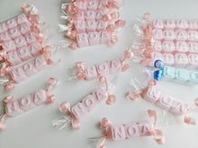 Cargar imagen en el visor de la galería, Jabones Personalizados Caramelo