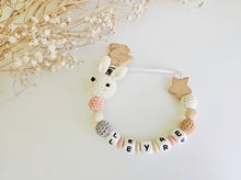 Cargar imagen en el visor de la galería, Chupeteros primera etapa conejo/elefante crochet