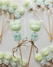 Cargar imagen en el visor de la galería, Brochetas Figura + Inicial