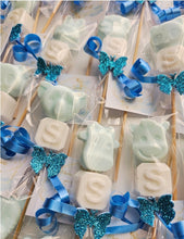 Cargar imagen en el visor de la galería, Brochetas Figura + Inicial