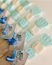 Cargar imagen en el visor de la galería, Jabones Personalizados Brocheta+ Figura