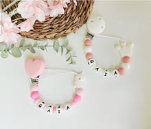 Cargar imagen en el visor de la galería, Chupeteros Personalizados