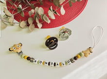 Cargar imagen en el visor de la galería, Chupetero Personalizado ( Modelo Simba )