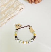 Cargar imagen en el visor de la galería, Chupetero Personalizado ( Modelo Simba )