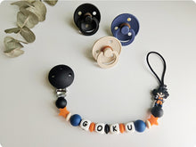 Cargar imagen en el visor de la galería, Chupetero Personalizado ( Modelo Goku )