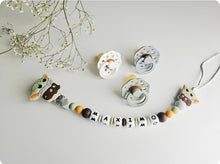 Cargar imagen en el visor de la galería, Chupetero Personalizado ( Modelo Yoda )