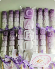 Cargar imagen en el visor de la galería, Jabones Personalizados Brocheta