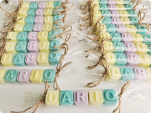 Cargar imagen en el visor de la galería, Jabones Personalizados Caramelo