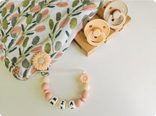 Cargar imagen en el visor de la galería, Chupetero Personalizado ( Modelo Margaritas )