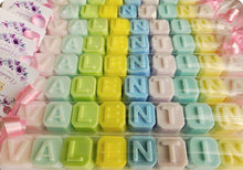 Cargar imagen en el visor de la galería, Jabones Personalizados Caramelo