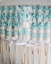 Cargar imagen en el visor de la galería, Jabones Personalizados Brocheta+ Figura