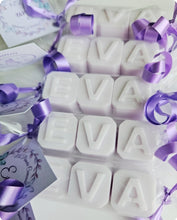 Cargar imagen en el visor de la galería, Jabones Personalizados Caramelo