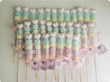 Cargar imagen en el visor de la galería, Jabones Personalizados Brocheta+ Figura