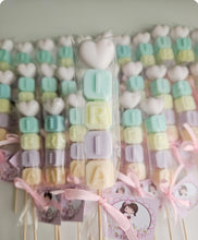 Cargar imagen en el visor de la galería, Jabones Personalizados Brocheta+ Figura