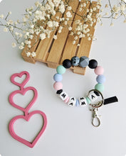 Cargar imagen en el visor de la galería, Pulsera llavero terrazo Mamá