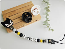 Cargar imagen en el visor de la galería, Chupetero Personalizado ( Modelo Batman )