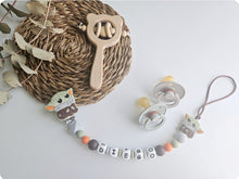 Cargar imagen en el visor de la galería, Chupetero Personalizado ( Modelo Yoda )