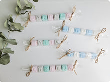 Cargar imagen en el visor de la galería, Jabones Personalizados Caramelo