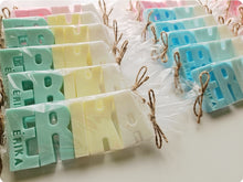 Cargar imagen en el visor de la galería, Jabones Letras XL