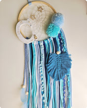 Cargar imagen en el visor de la galería, Atrapasueños Artesanales