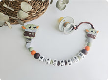 Cargar imagen en el visor de la galería, Chupetero Personalizado ( Modelo Yoda )