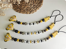 Cargar imagen en el visor de la galería, Chupetero Personalizado ( Modelo Simba )