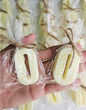 Cargar imagen en el visor de la galería, Jabones Letras XL