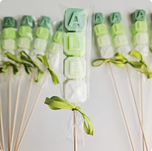 Cargar imagen en el visor de la galería, Jabones Personalizados Brocheta