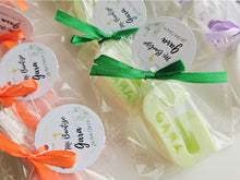 Cargar imagen en el visor de la galería, Jabones Letras XL