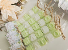 Cargar imagen en el visor de la galería, Jabones Personalizados Caramelo