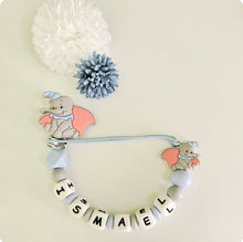 Cargar imagen en el visor de la galería, Chupetero Personalizado ( Modelo Dumbo )