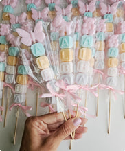 Cargar imagen en el visor de la galería, Jabones Personalizados Brocheta+ Figura