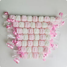 Cargar imagen en el visor de la galería, Jabones Personalizados Caramelo