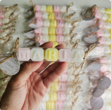 Cargar imagen en el visor de la galería, Jabones Personalizados Caramelo