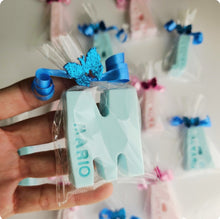 Cargar imagen en el visor de la galería, Jabones Letras XL