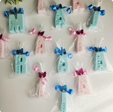 Cargar imagen en el visor de la galería, Jabones Letras XL