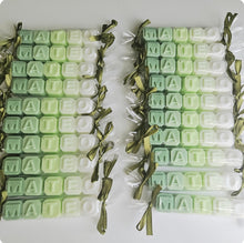 Cargar imagen en el visor de la galería, Jabones Personalizados Caramelo