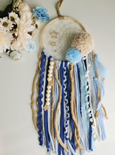 Cargar imagen en el visor de la galería, Atrapasueños Modelo SOL